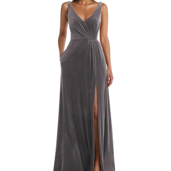 Thread Velvet Maxi Dress With Shirred Bodice and Front Slit Size 14 - Picture 4 of 10